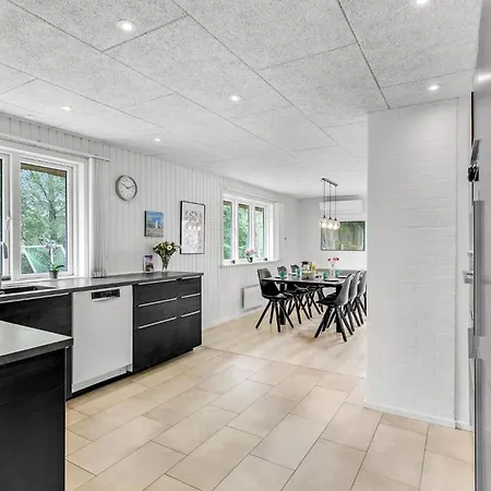 Gorgeous Home In Blavand With Sauna