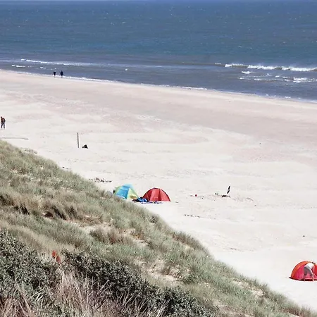 With A Fireplace 02 בית נופש בלבאנד